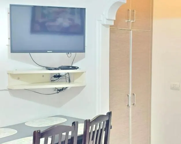 Apartment Franci 1 *