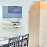 Apartament Franci 1 *